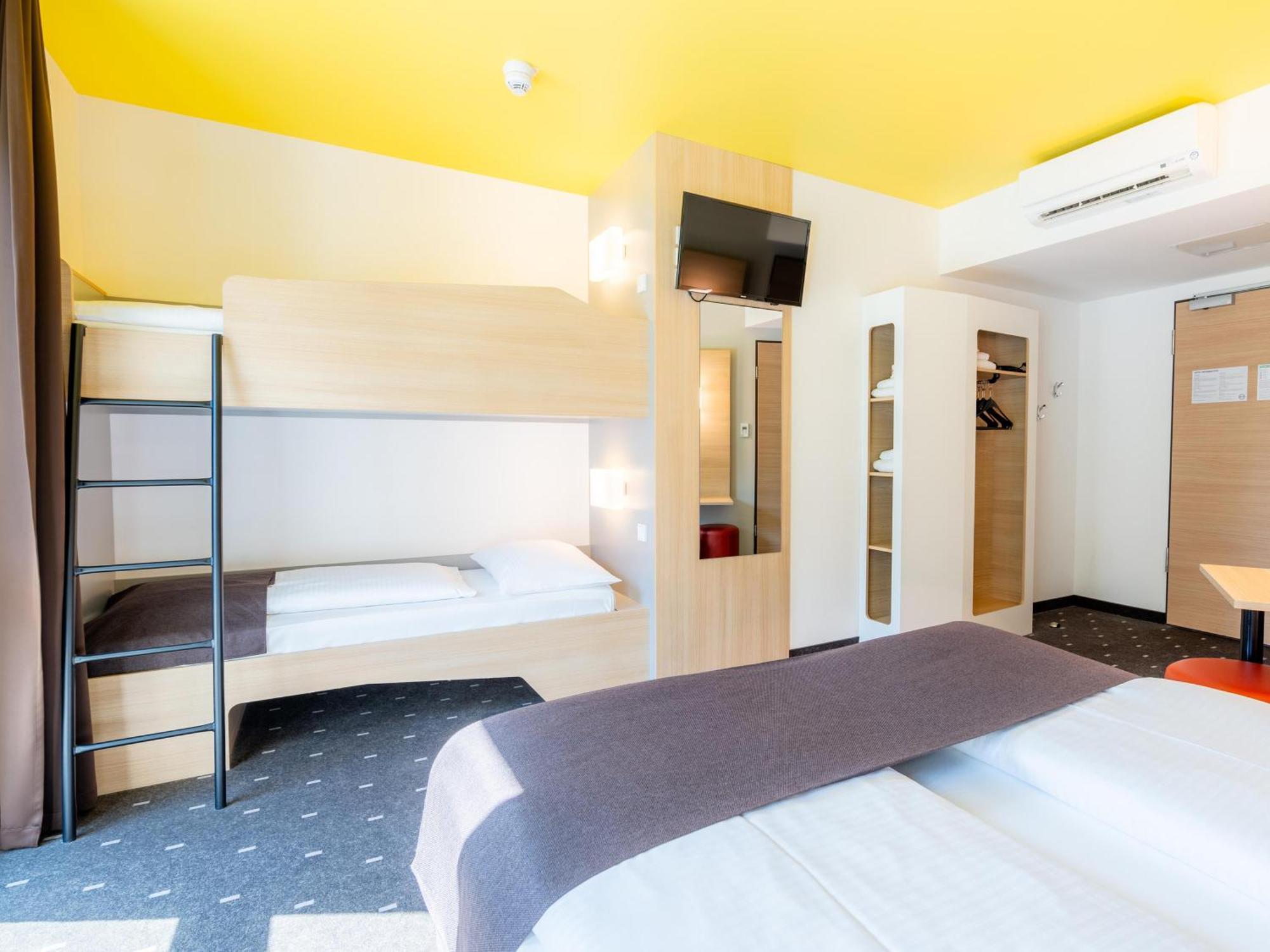 B&B Hotel Stuttgart-Zuffenhausen エクステリア 写真