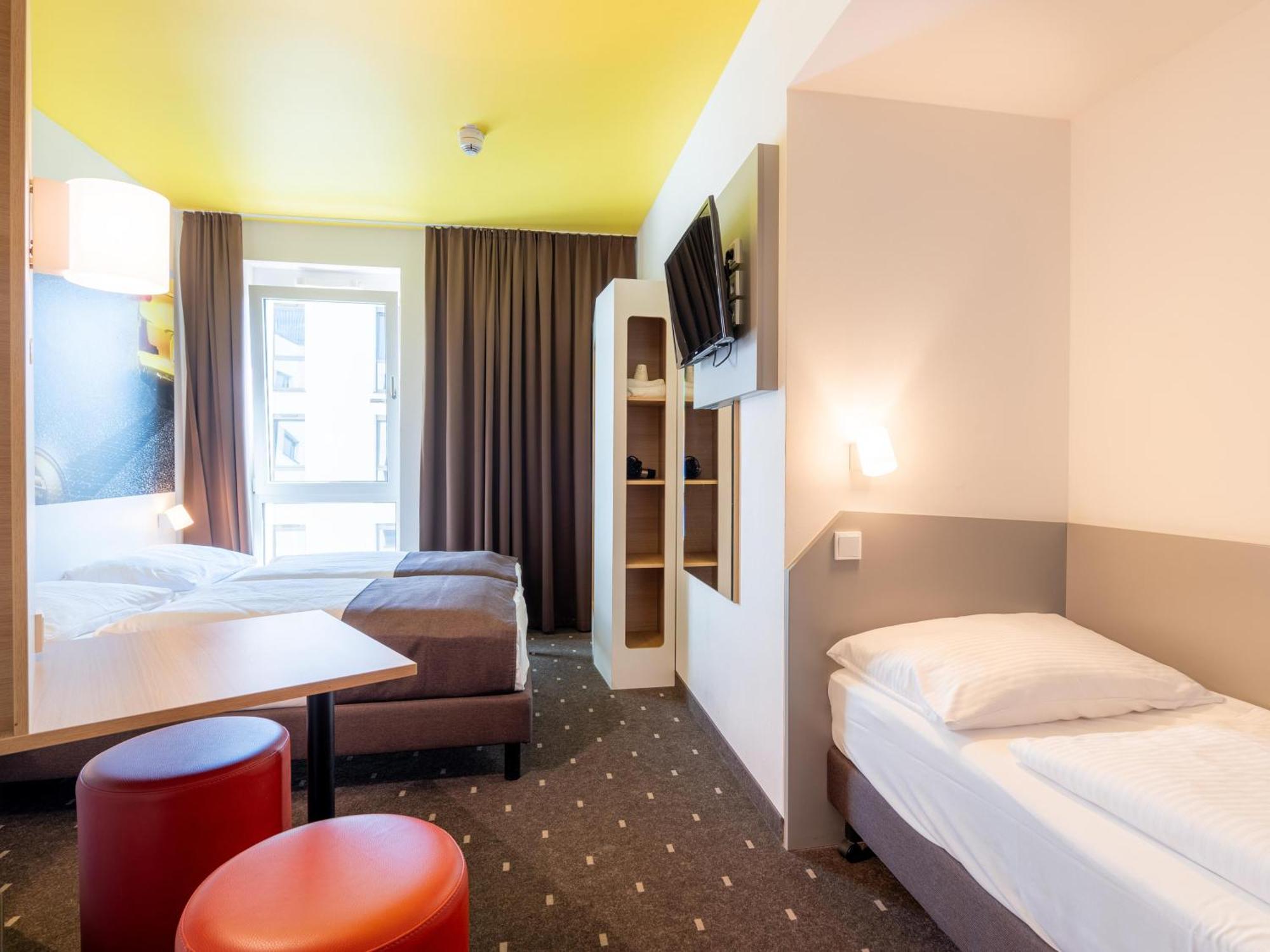 B&B Hotel Stuttgart-Zuffenhausen エクステリア 写真