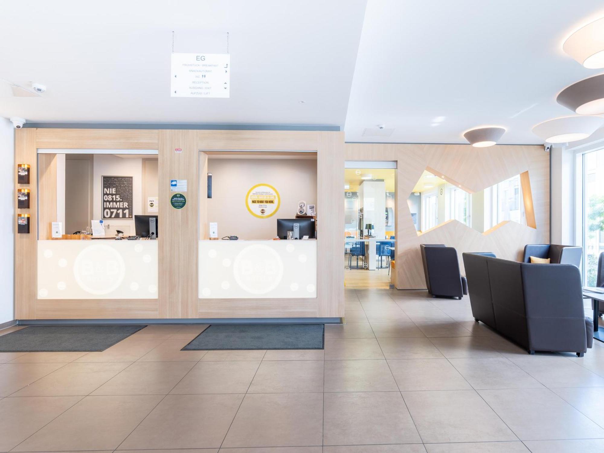 B&B Hotel Stuttgart-Zuffenhausen エクステリア 写真