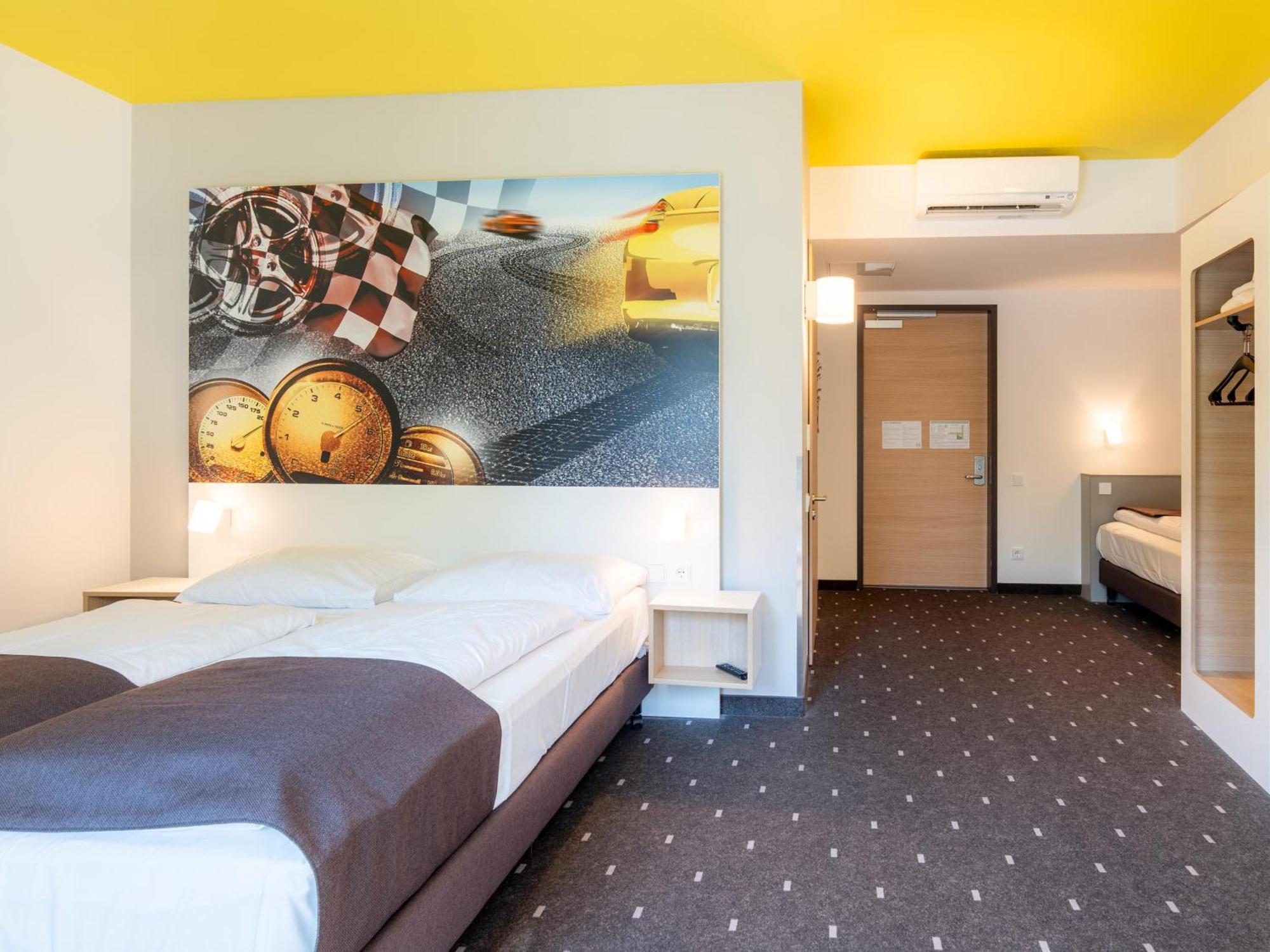 B&B Hotel Stuttgart-Zuffenhausen エクステリア 写真